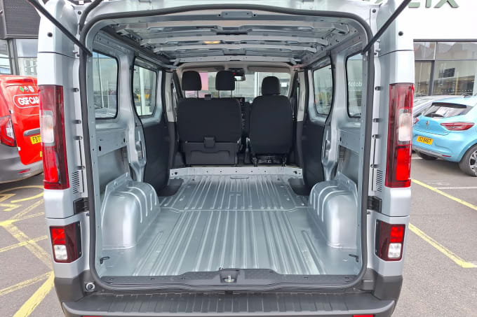 2025 Renault Trafic