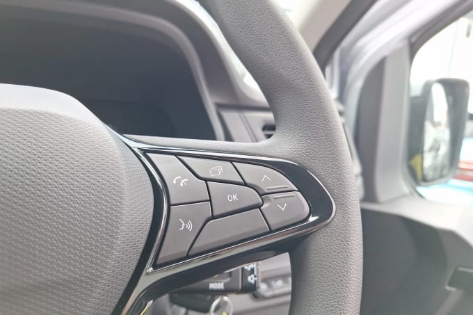 2025 Renault Trafic