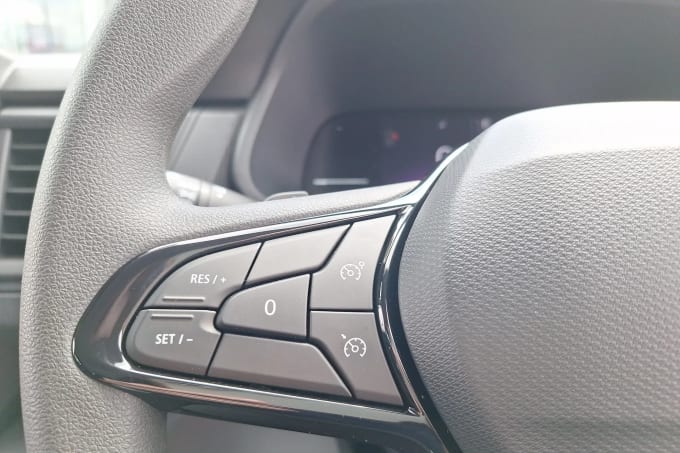 2025 Renault Trafic