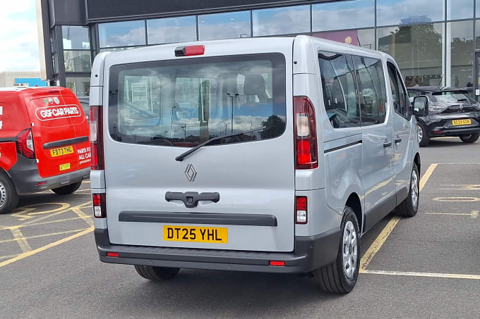 2025 Renault Trafic
