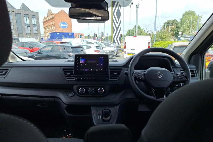2025 Renault Trafic