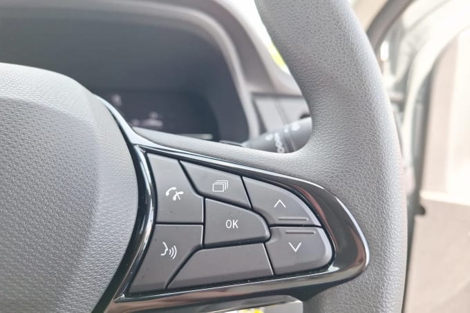 2025 Renault Trafic