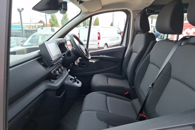2025 Renault Trafic