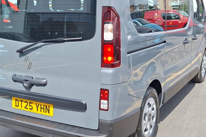 2025 Renault Trafic