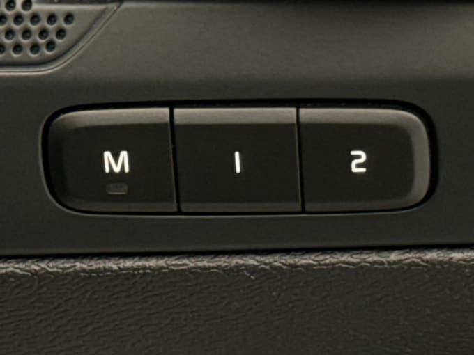2023 Volvo Xc40