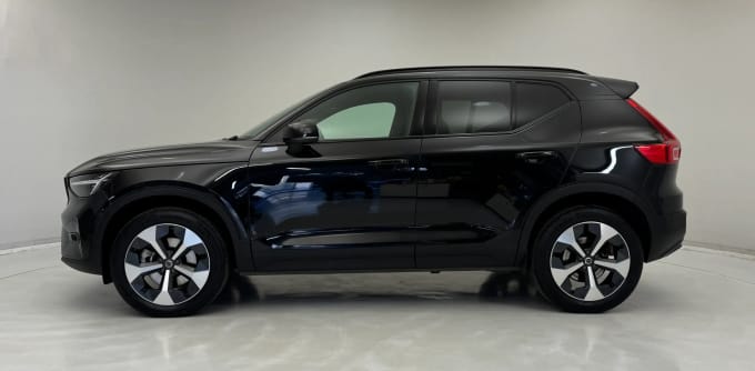 2023 Volvo Xc40