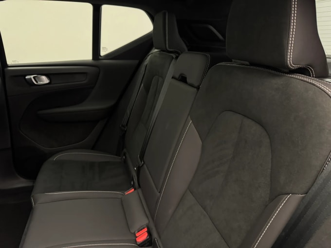 2023 Volvo Xc40