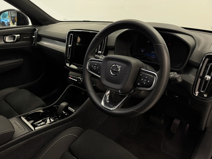 2023 Volvo Xc40