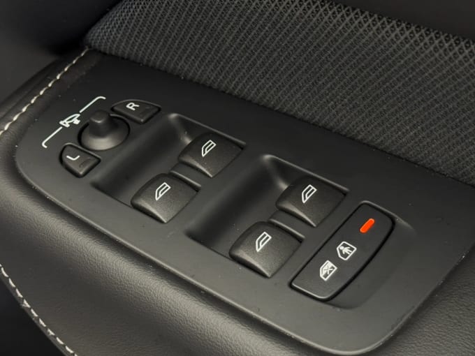 2024 Volvo Xc60