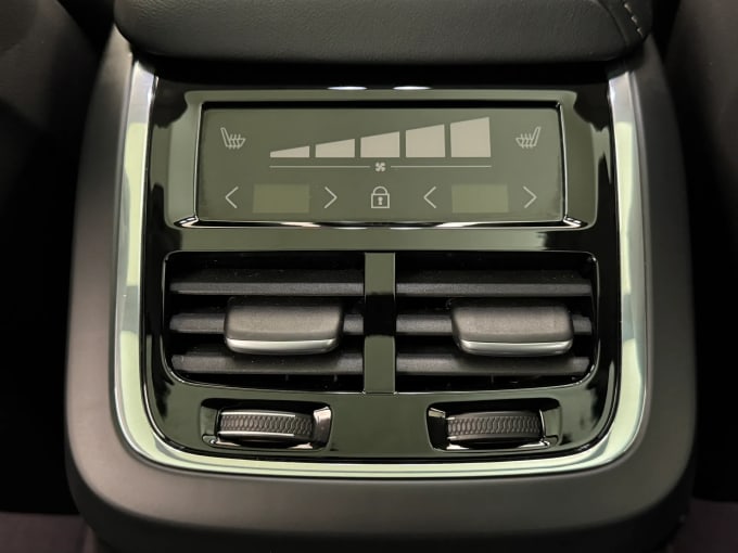 2024 Volvo Xc60