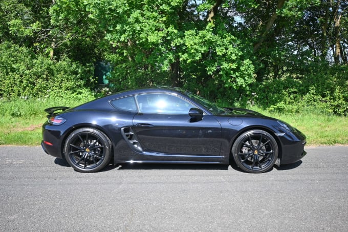 2019 Porsche Cayman