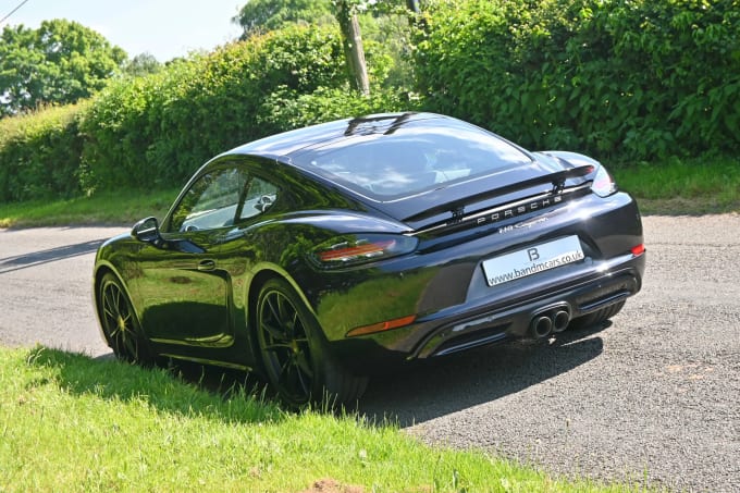 2019 Porsche Cayman