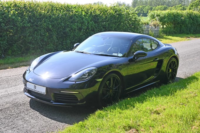 2019 Porsche Cayman