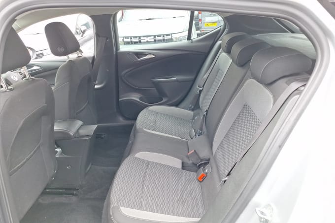 2020 Vauxhall Astra