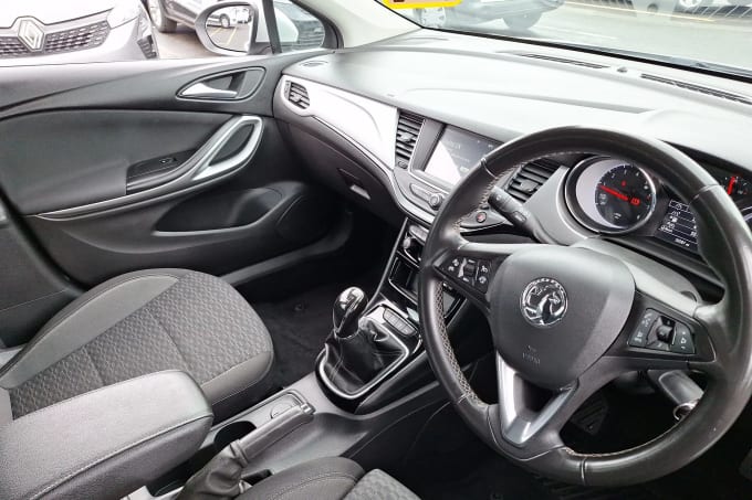 2020 Vauxhall Astra