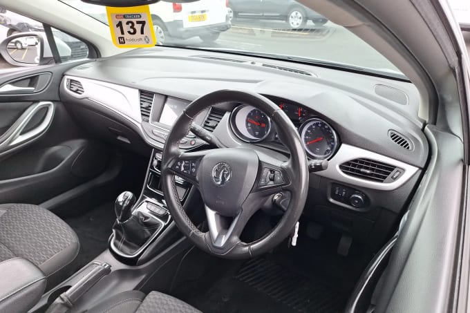 2020 Vauxhall Astra