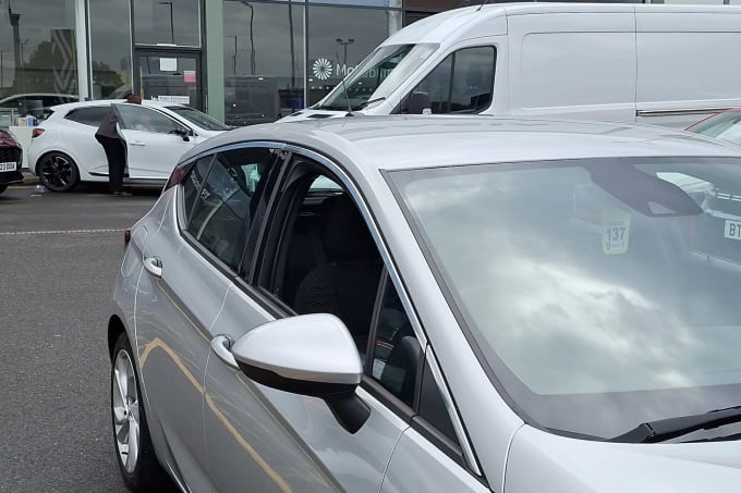 2020 Vauxhall Astra