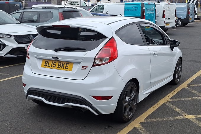 2015 Ford Fiesta