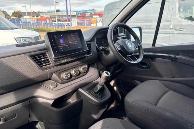 2023 Renault Trafic