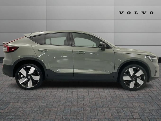 2022 Volvo C40