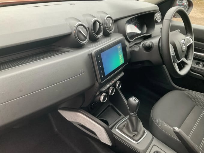 2022 Dacia Duster