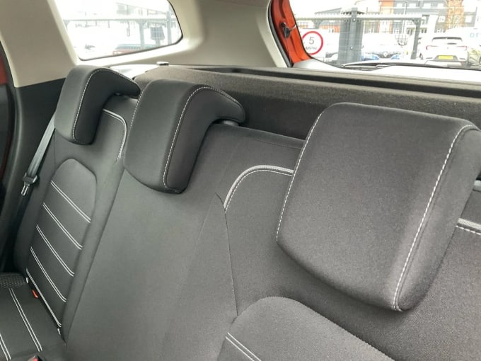 2022 Dacia Duster