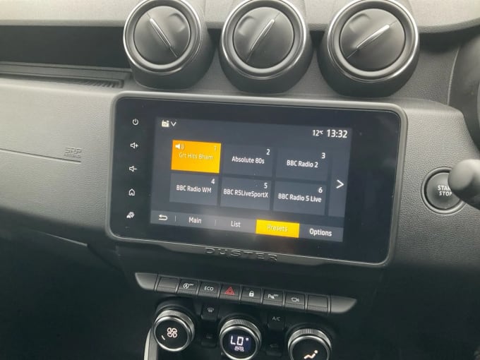 2022 Dacia Duster