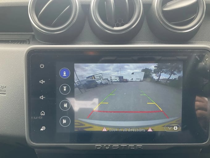 2022 Dacia Duster