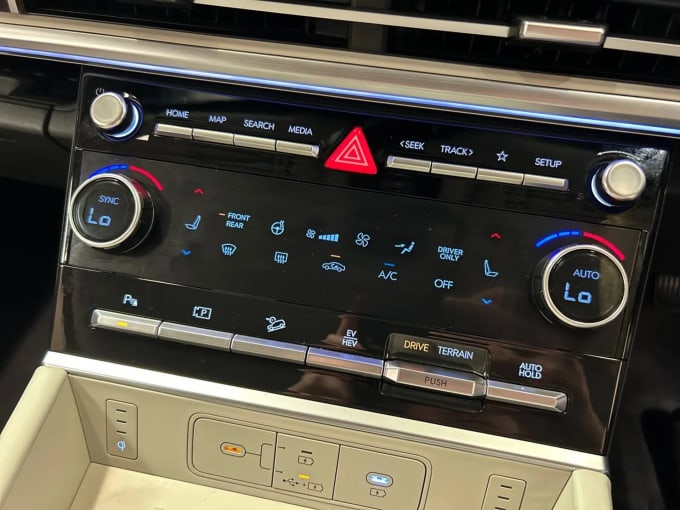 2025 Hyundai Santa Fe