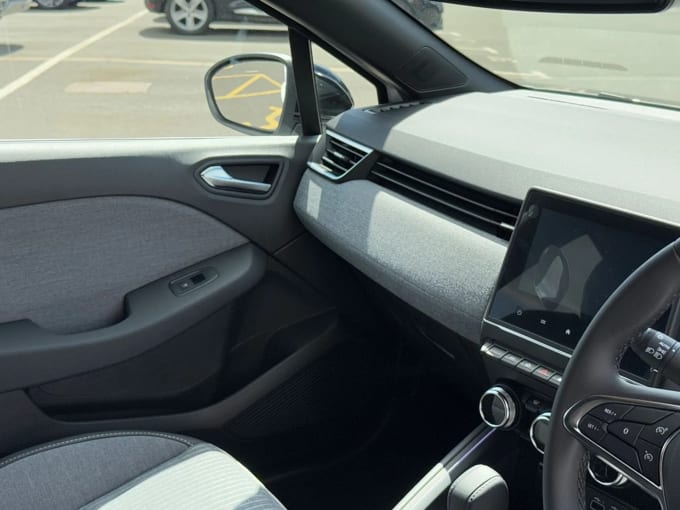 2025 Renault Clio