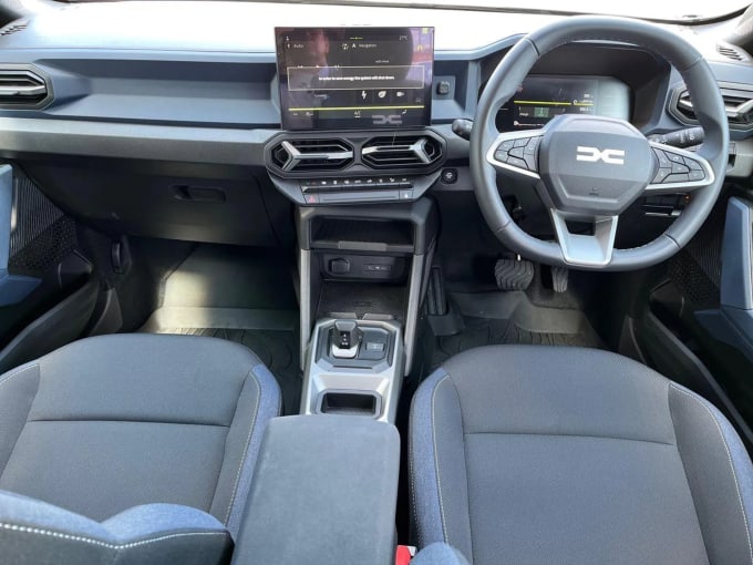 2025 Dacia Duster