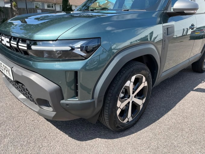 2025 Dacia Duster