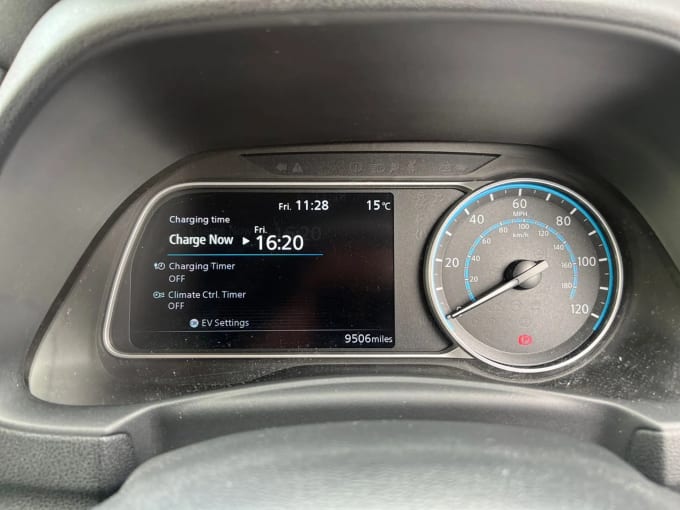 2024 Nissan Leaf
