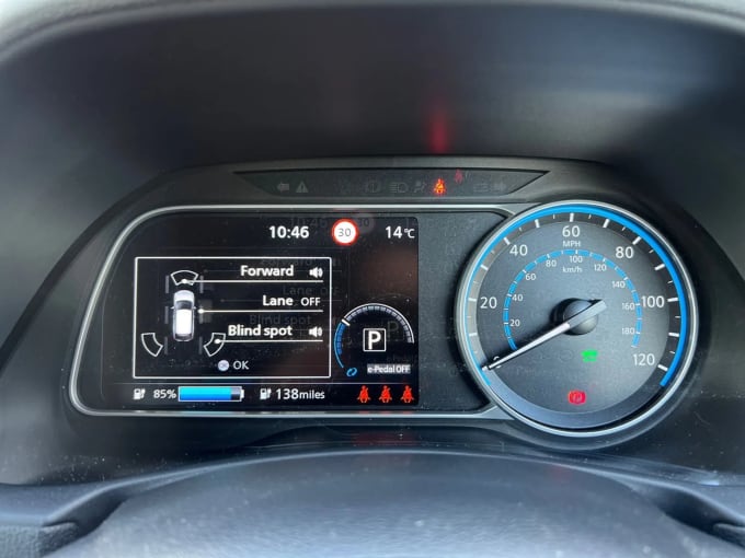 2024 Nissan Leaf