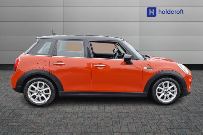 2019 Mini Hatch