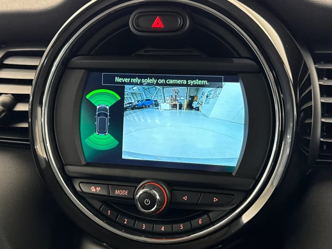 2020 Mini Hatch