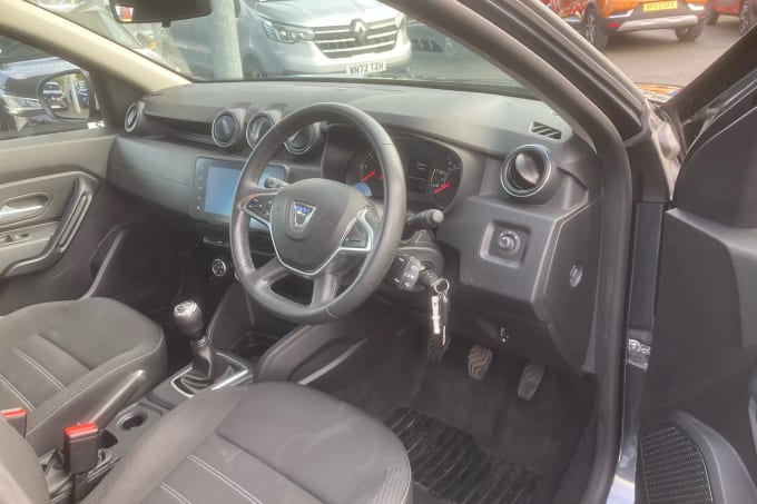 2022 Dacia Duster
