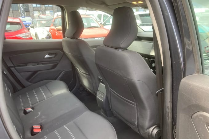 2022 Dacia Duster