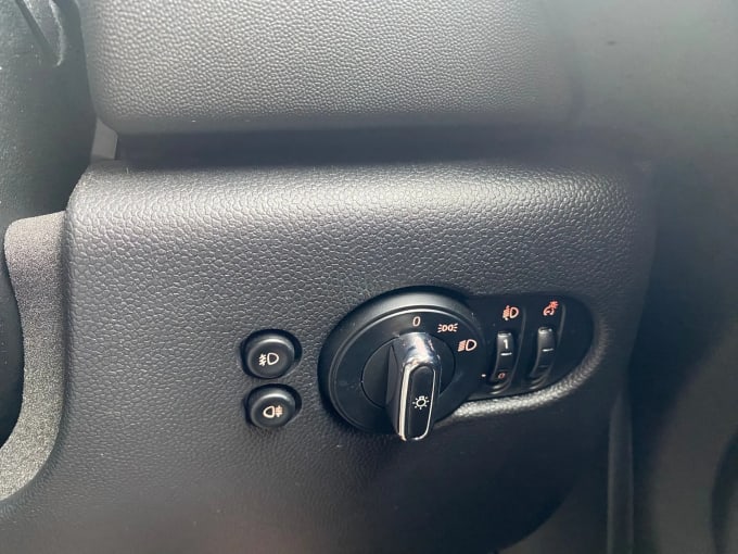 2018 Mini Hatch