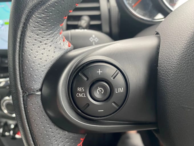2018 Mini Hatch