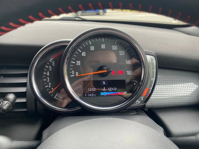 2018 Mini Hatch