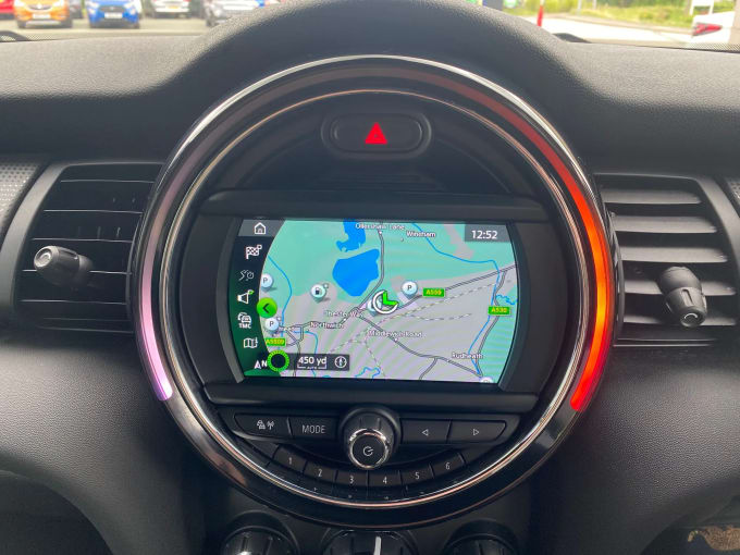 2018 Mini Hatch
