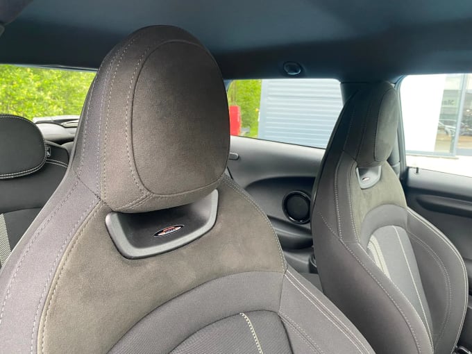 2018 Mini Hatch