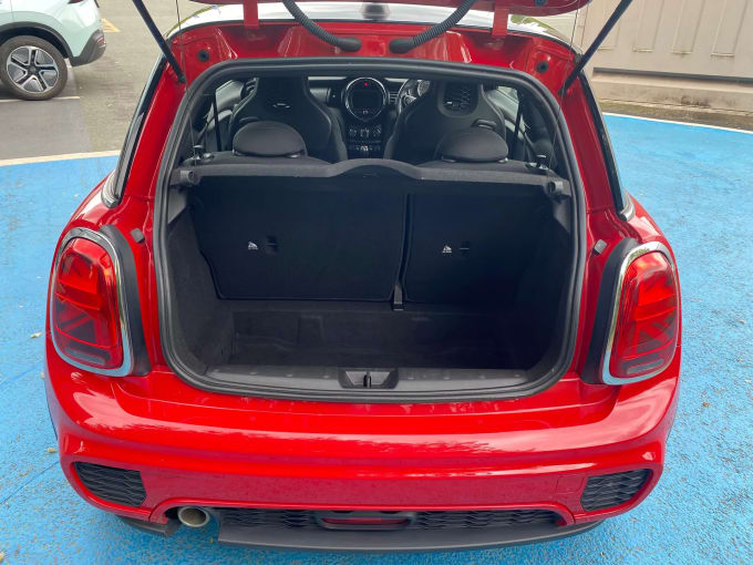 2018 Mini Hatch