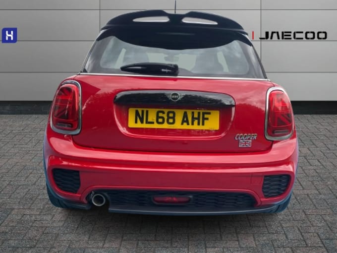 2018 Mini Hatch