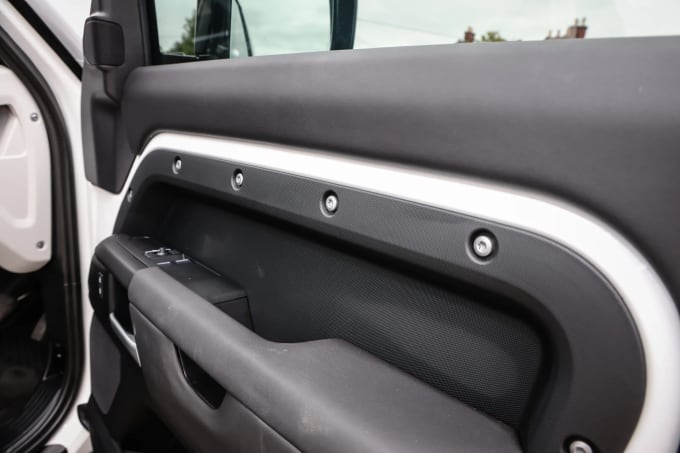 2025 Land Rover Defender