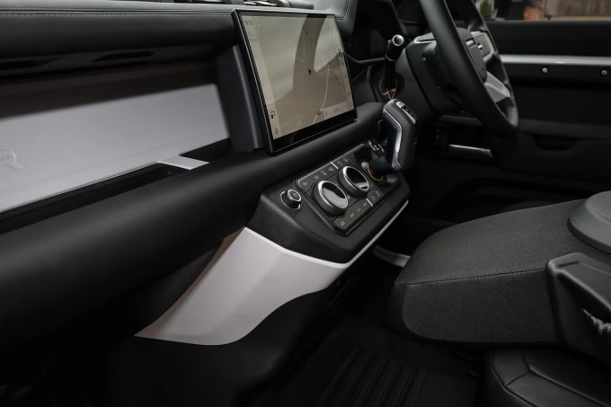 2025 Land Rover Defender