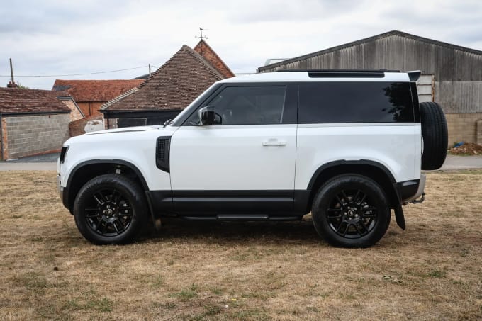 2025 Land Rover Defender
