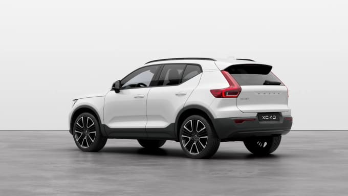 2024 Volvo Xc40