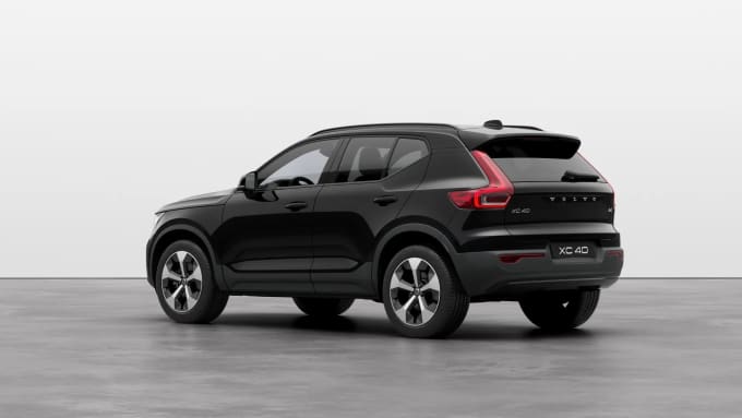 2024 Volvo Xc40